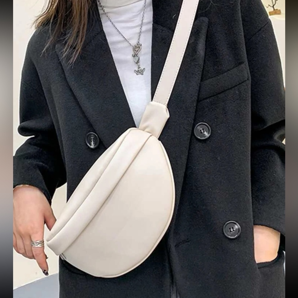 Minimalist fanny pack Chic Crossbody bag - Picture 3 of 16